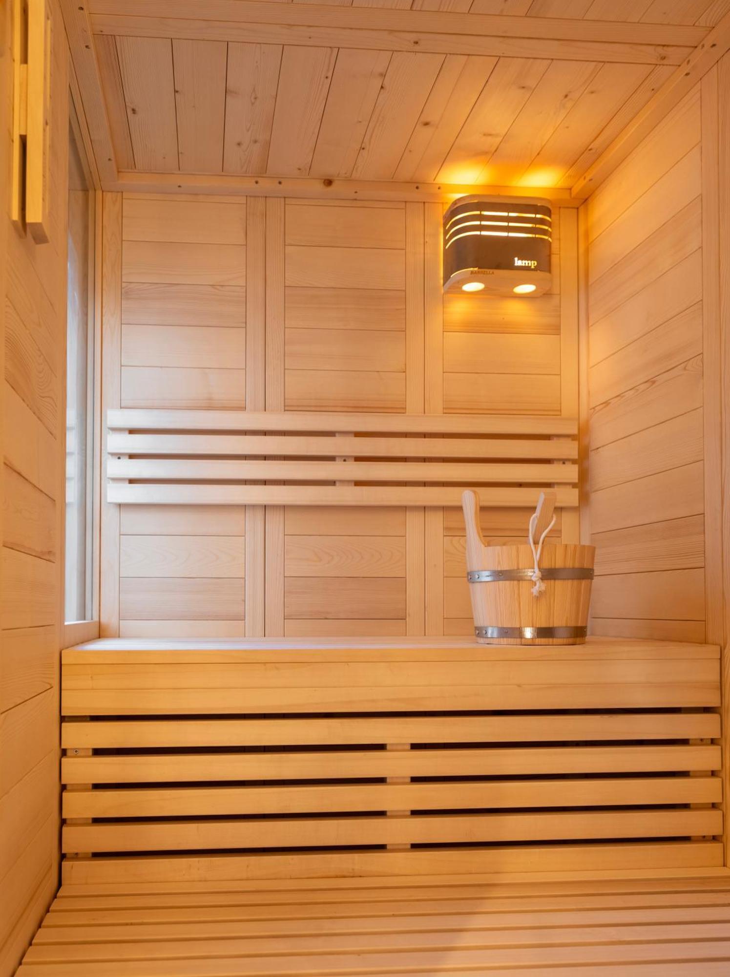 Derouse Eva Suite Jacuzzi & Sauna Athene Buitenkant foto